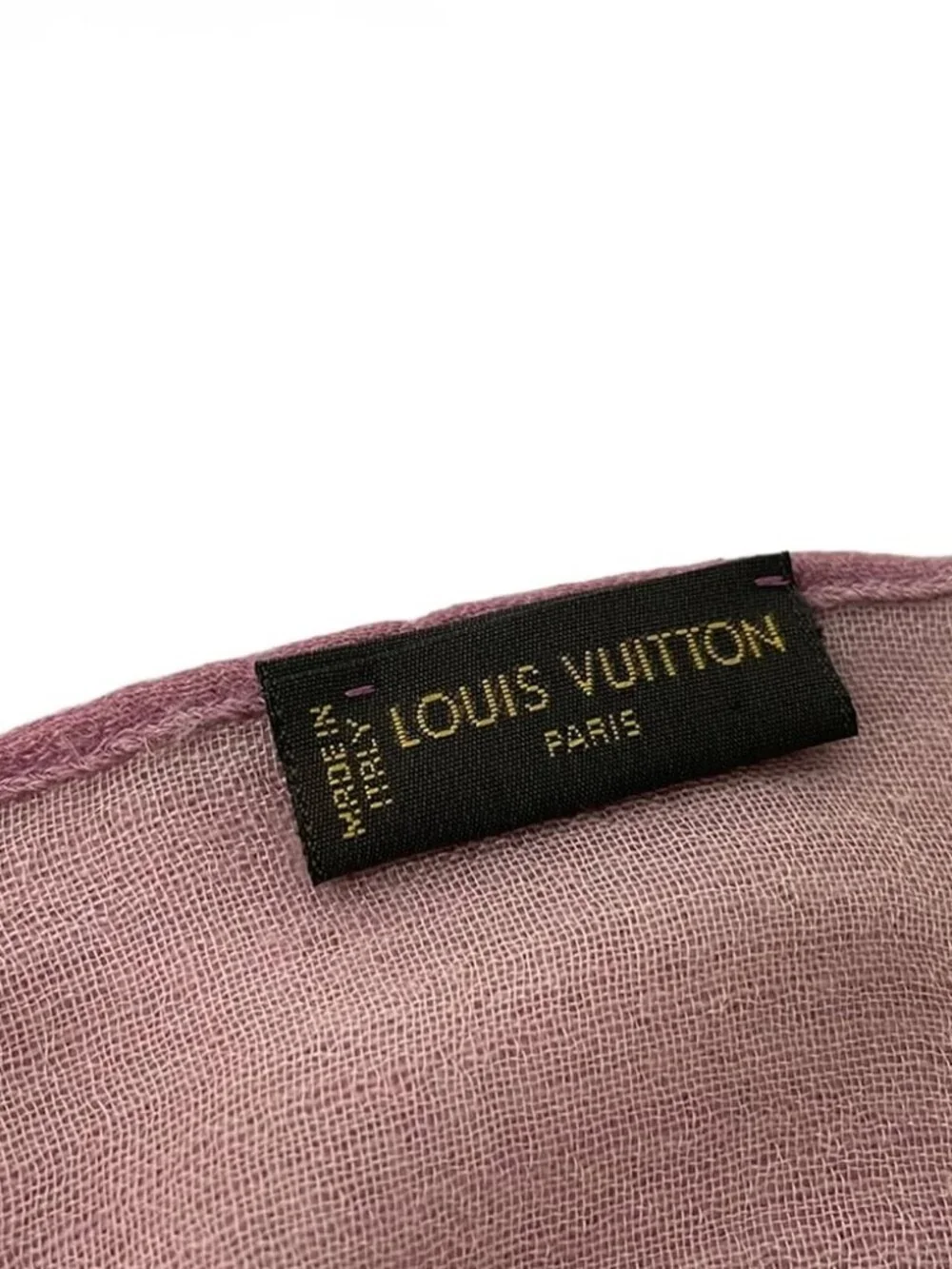 Louis Vuitton accessories	none note	